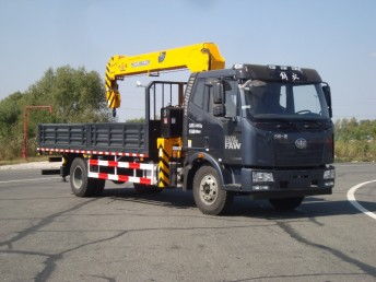 安康東風(fēng)隨車起重運輸車與清障車 專業(yè)專用車的可靠選擇