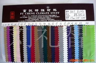 袋狀塑制品的廣泛應(yīng)用與現(xiàn)代挑戰(zhàn)
